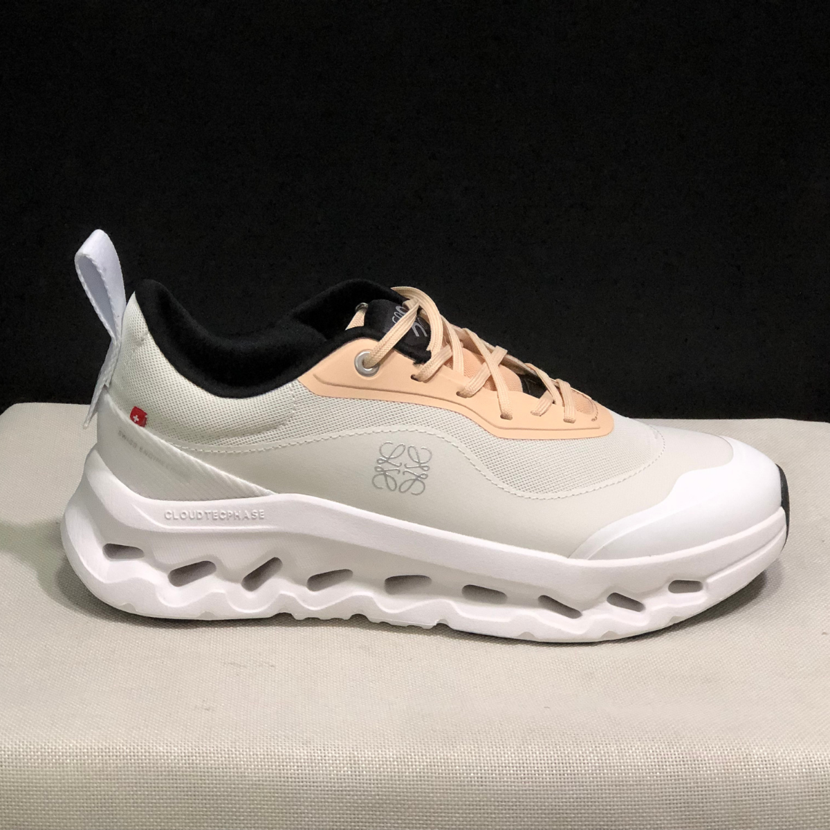 On Cloud × Loewe — Cloudtilt Beige